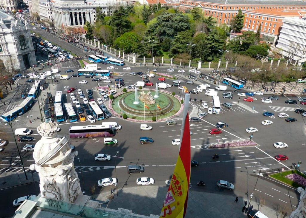 Hostal Las Cortes en Madrid cerca de la Plaza de Cibeles en el centro de Madrid