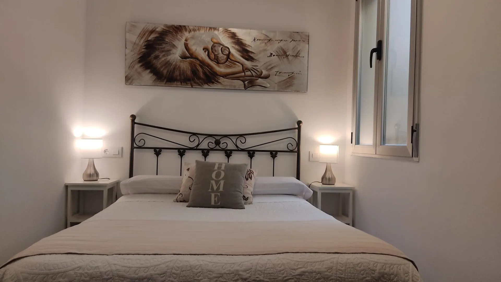 Habitación doble del Hostal Bruña en Madrid, junto al Paseo del Prado